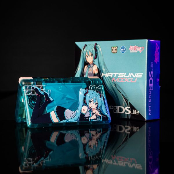 Hatsune Miku custom Nintendo DS Lite — RetroForge Lab